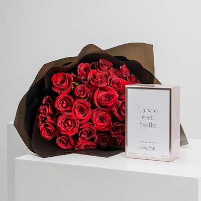 La Vie Est Belle | 25 Red Roses