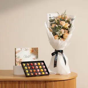 Chocolate Creations Heavens Colors Box | Flowers Bouquet Chocolate Creations Heavens Colors Box | Flowers Bouquet