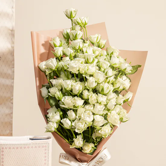 Urban Rugs Flory Islamic Gift Box | Serenity Flowers Bouquet