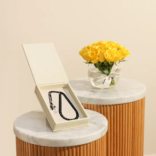 Floward Rosary | Golden Flowers Vase
