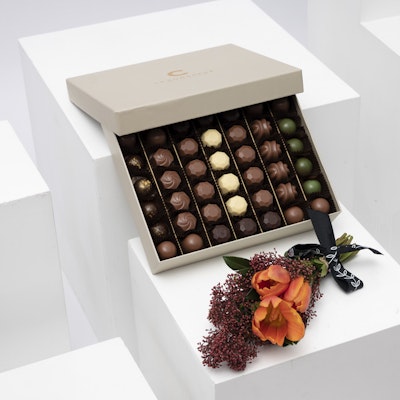 Flowers and Le Concheur chocolate 