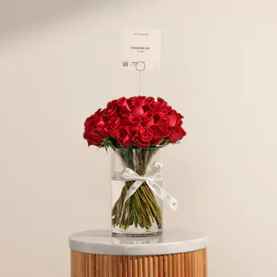 Spa Corner Men’s Voucher | Graceful Blooms Vase