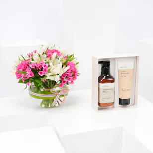 The Face Shop Beyond Total Recovery Set with Blooms Vase