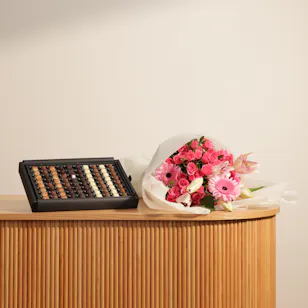 Anoosh Petite Chocolate Box | Dazzling Flowers Bouquet