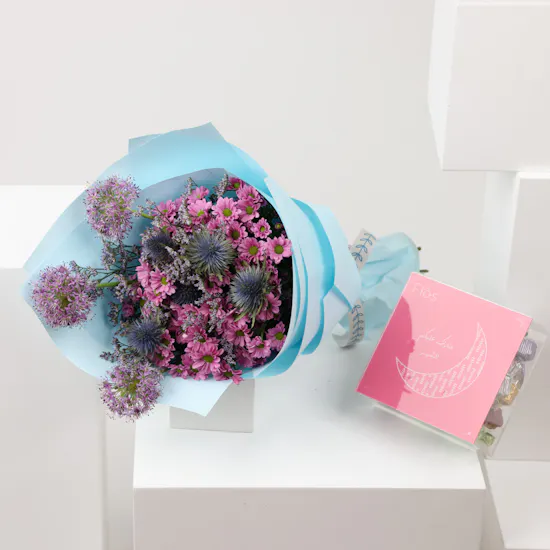 Flos Hilal Acrylic Truffles Pink Box | Flowers Bouquet
