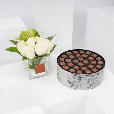 Hanoverian Chocolate with Delicate Blooms Vase