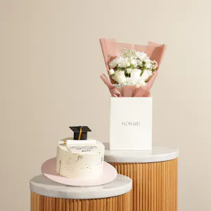Creamy Ribbons Graduation Cake | Dreamy Flower Bouquet 
