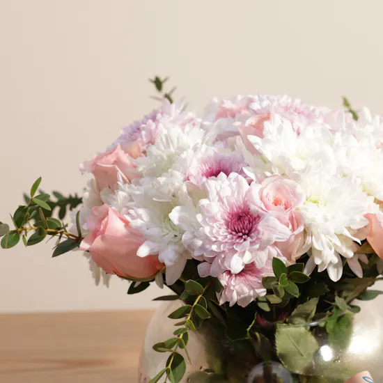 Klar Nail Bar & Spa Gift Card | Flower Vase