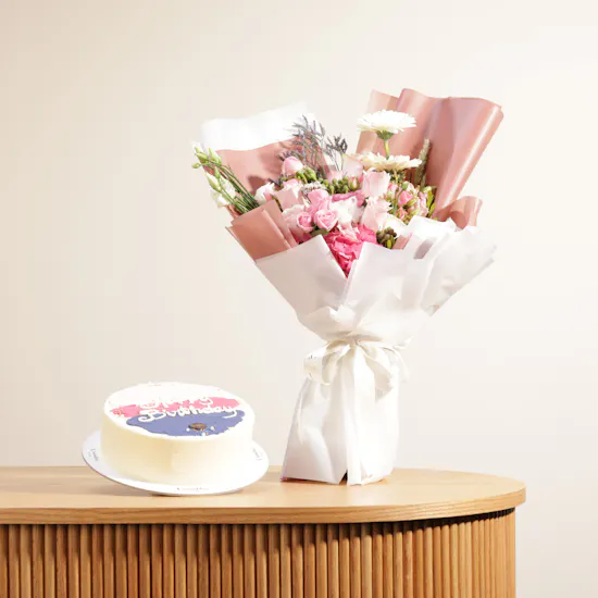Crumbles Bakery Cake & Flowers