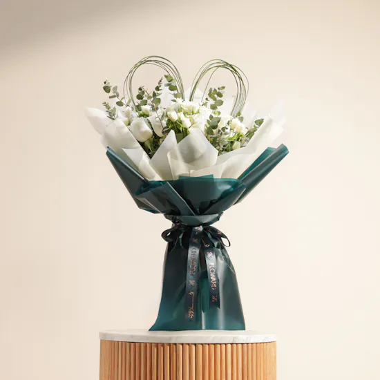 Elegant White Flowers Bouquet