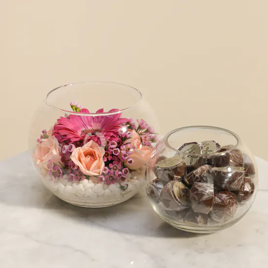 Floward Delicate Caramel Chocolate | Pastel Flowers