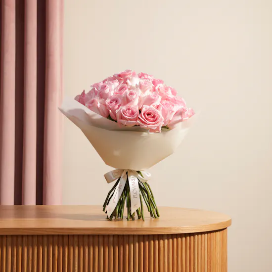 Picturesque Light Pink Roses Bouque