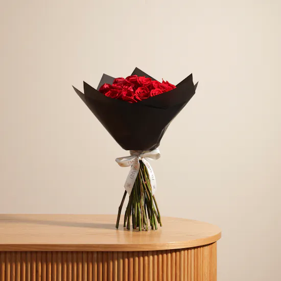 Romantic Crimson Roses Bouquet | 35 Flowers