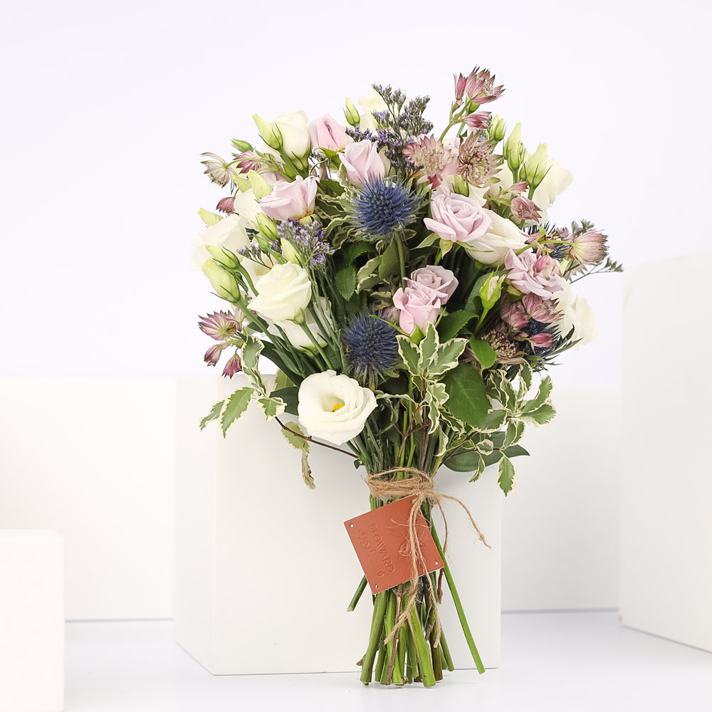 Kind Gesture | Hand Bouquet 