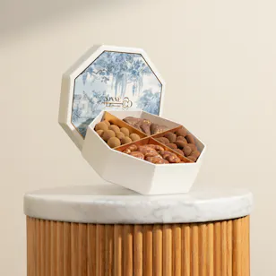 Linne Small Mixed Dragee Chocolate Box