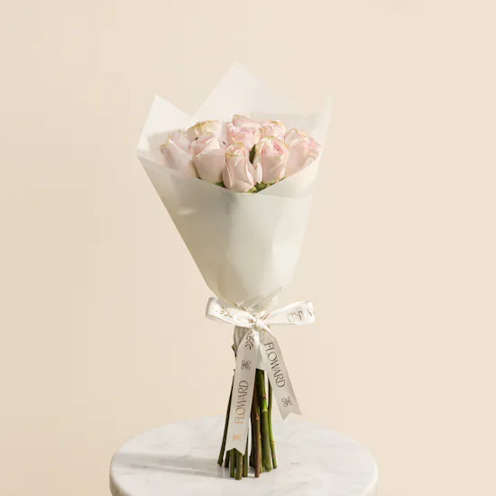 Magic in Bloom Pink Roses Vase | 15 Flowers