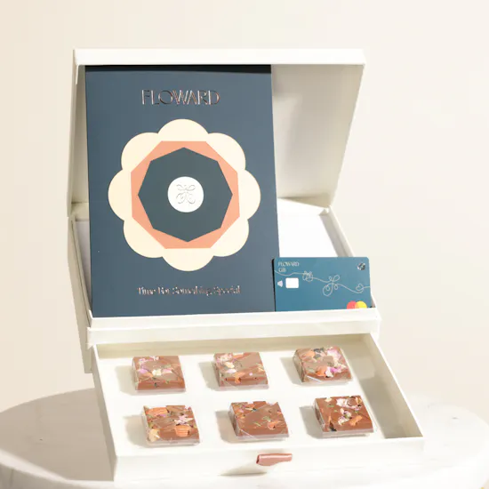 Floward 150 BHD Card and Chocolate Box | Floral Breeze