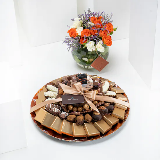 The Datery Mixed Date Plate | Roses Vase