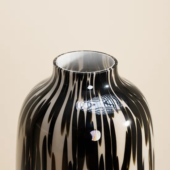 Floward Black Opal Unique Glass Vase