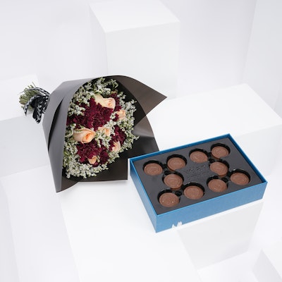 Velan Chocolate with Warm Spring Bouquet 