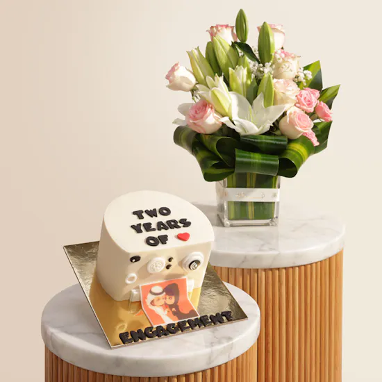 Floward Personalized Photo White Camera Cake | Garden Glow Flowers Vase