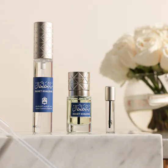 Abdul Samad Al Qurashi Ranet Khalkhal Oil Set | Serene White Roses Vase