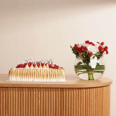Chunk Bakery Cake Lemon & Raspberry | Enchanting Roses