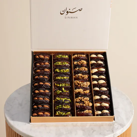 Sinwan Assorted Stuffed Medjool Dates Box