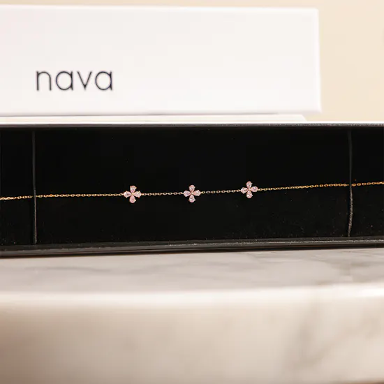 Nava Jewellery Luxury Bracelet | Elegant Vase