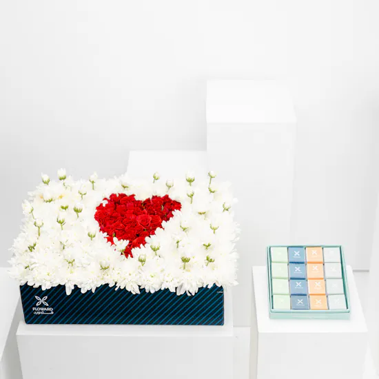 Floward Small Chocolate Box | Heart Flowers