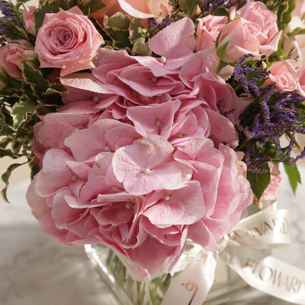 Delightful Pink Flowers Vase