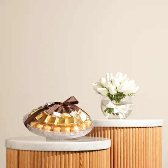 Ghazl Luxury Assorted Chocolates Medium Plate | Soft Tone Flower