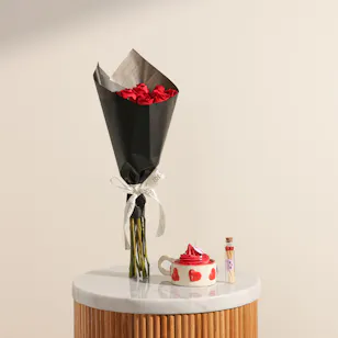 Done By SHK Red Velvet Candle in Heart Cup | Classical Red Roses Bouquet