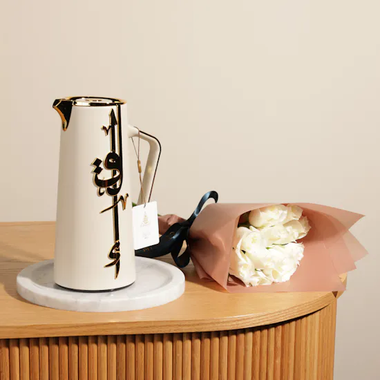 Otantik Liqaa Vacuum Flask | Elegant Flowers Bouquet