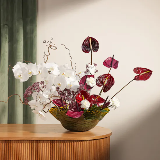 Elegant Flowers Vase