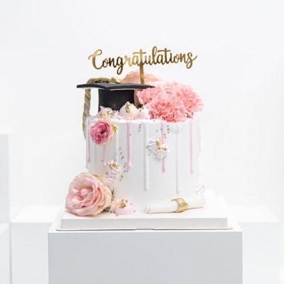 Graduation Flower Cakes 3Kg
