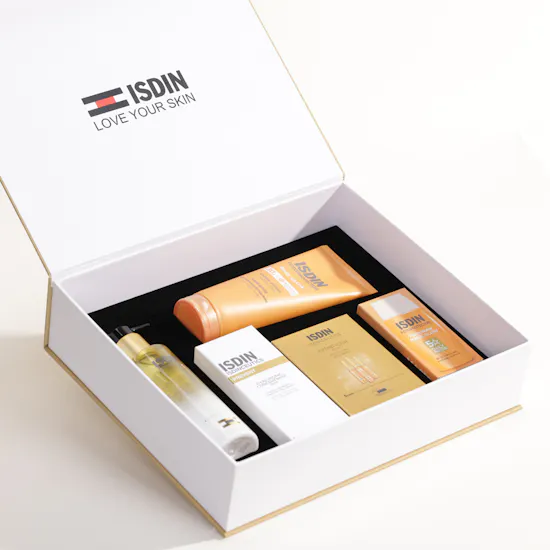 Isdin My Magic Glow Women's Skincare Gift Set