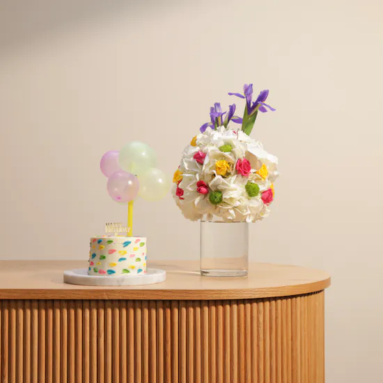 Sweet Atelier Happy Birthday Cake | Pure Flowers Vase