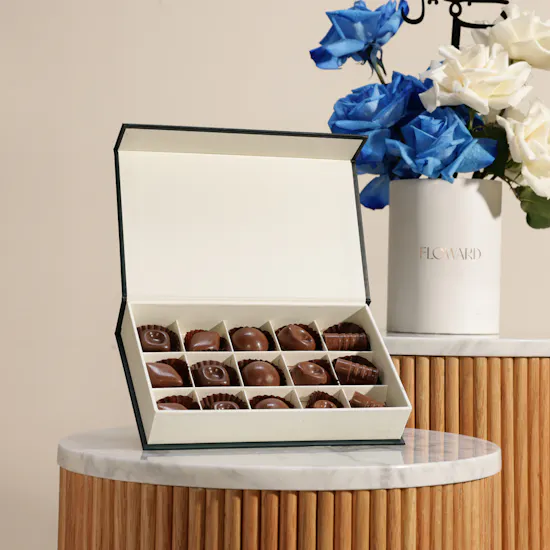 Floward Small Chocolate Box | Happy Birthday Rose Box