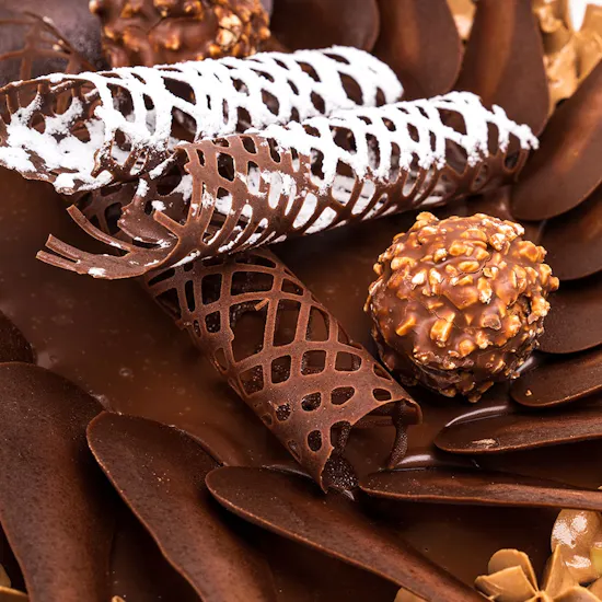 Floward Ferrero Chocolate Cake