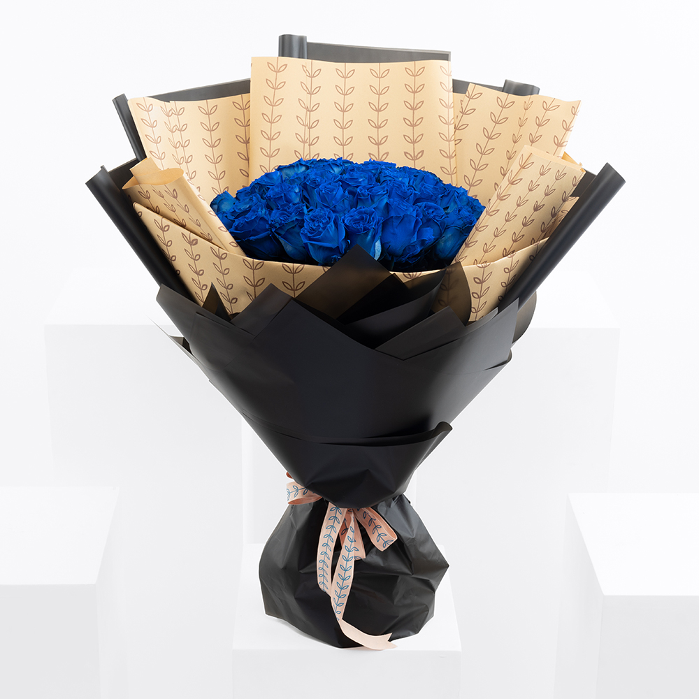 35 Blue Rose | Black Wrap
