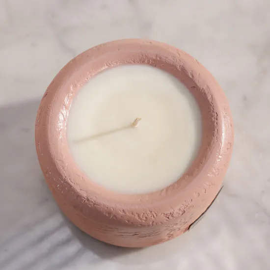 Lanai Perla Small Pink Candle