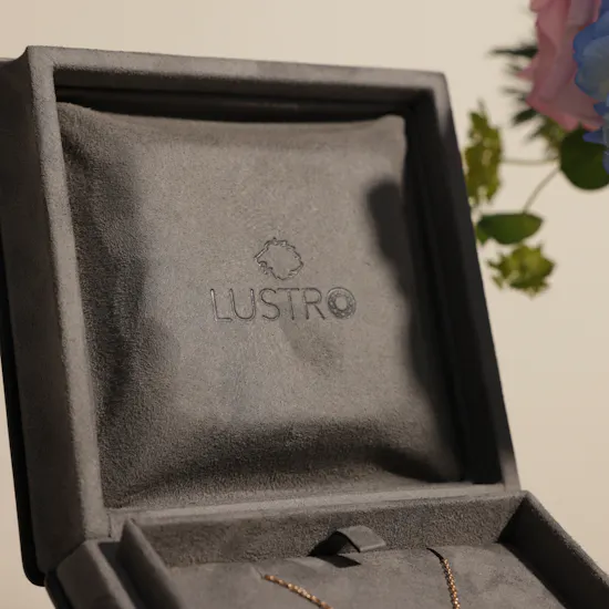 Lusrto Stellarosa Necklace | Elegant Blooms Vase