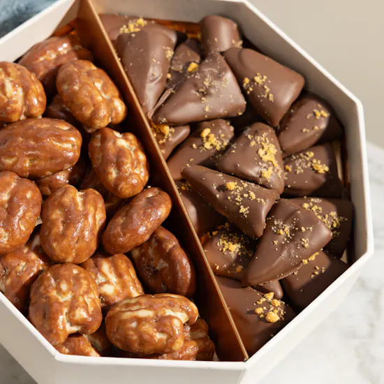 Linne Pecan & Chocolate Small Box