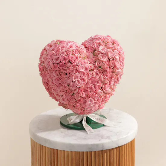 Pink Baby Rose Heart Shape Stand