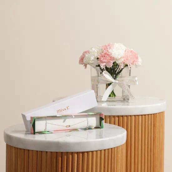 Miss L' By L'azurde Chain Bracelet | Celestial Carnation Flowers Vase