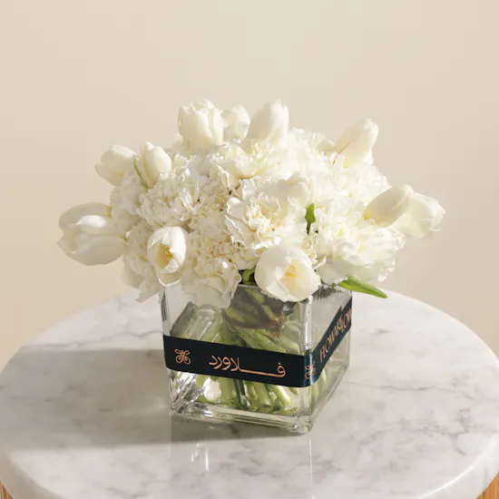 Bright White Flowers Vase