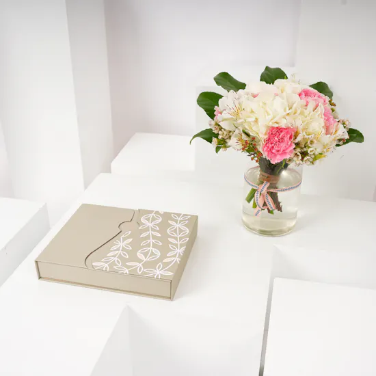 Floward Caramel Chocolate Box | Beauty Vase