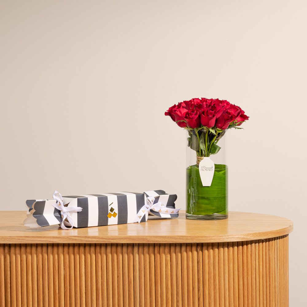 علبة شوكولاتة بونبون من شان شال | 20 وردة حمراء