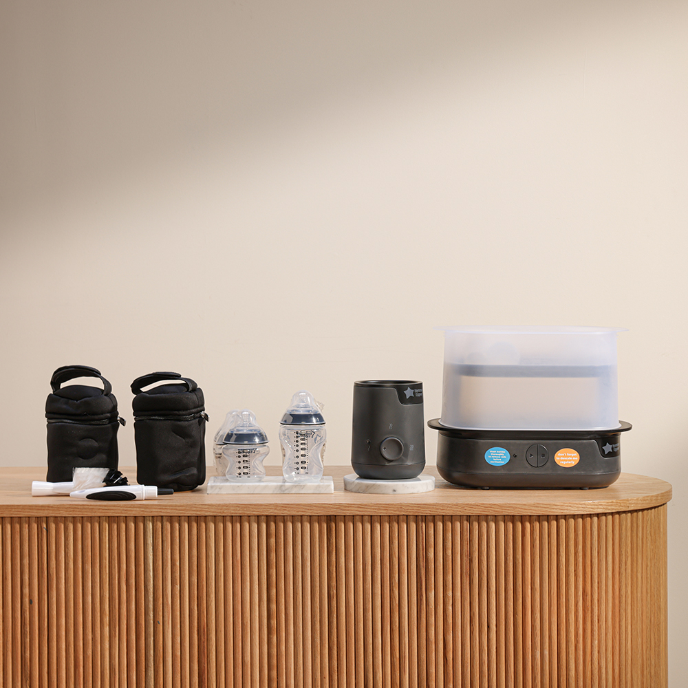 Tommee Tippee Closer to Nature Complete Feeding Kit | Black